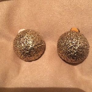 Vintage fantasy gold earrings